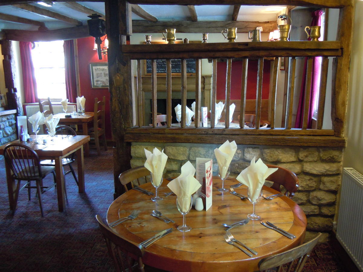 The New Inn ソーントン・デール エクステリア 写真
