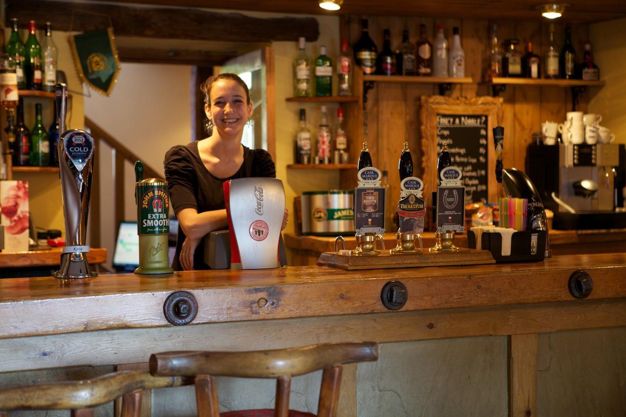 The New Inn ソーントン・デール エクステリア 写真